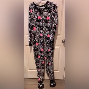 Hearts and Kittens Cats Footed Adult Onesie Sleeper Pyjamas Women’s Large